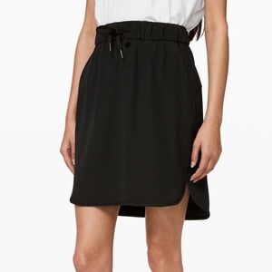 Lululemon On The Fly Skirt *Woven In Black Size 4